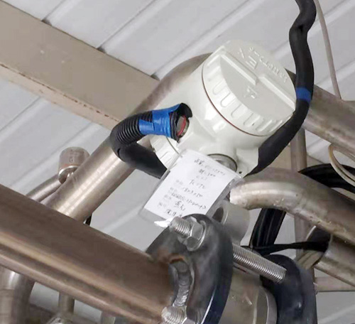 涡街流量传感器现场图